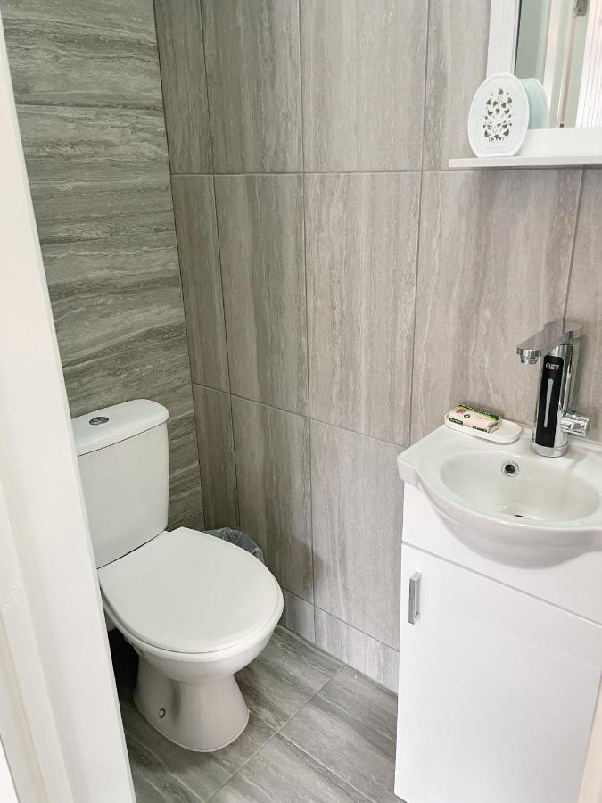 Cosy Bright Studio Apartment Close To Wembley Stadium Londres Exterior foto