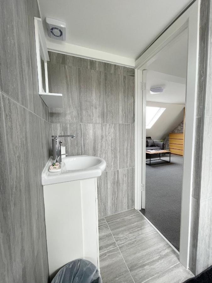 Cosy Bright Studio Apartment Close To Wembley Stadium Londres Exterior foto